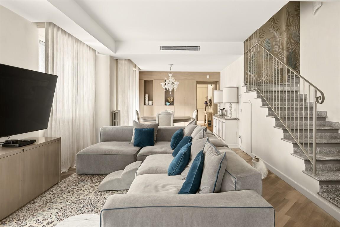 Monza Triante - prstigioso quadrilocale ultimo piano