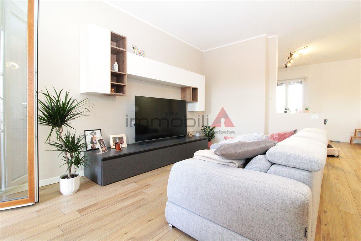 Segrate centro - 3 locali con terrazzo e possibilità box - ULTIMO PIANO