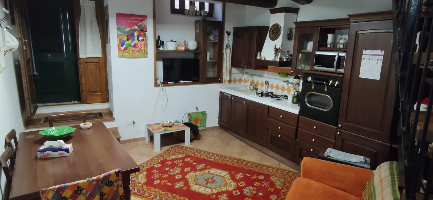 Bilocale finemente ristrutturato per affitto 3+2