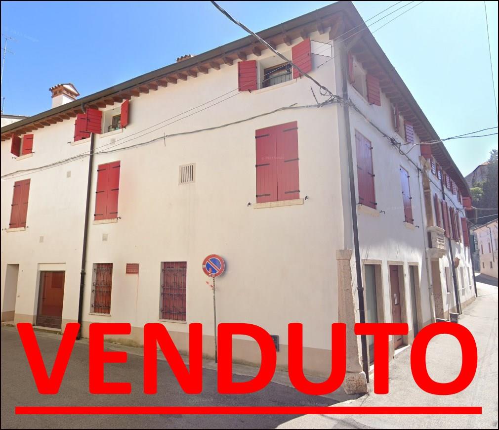 Bassano Del Grappa, Via Margnan: 2 appartamenti +  3 box.  € 425.000 - Per informazioni e/ appuntamenti: Milano Servizi Immobiliari srl - Tel. 02.688.08.11 r.a. - zorzini@milanoservizi.eu