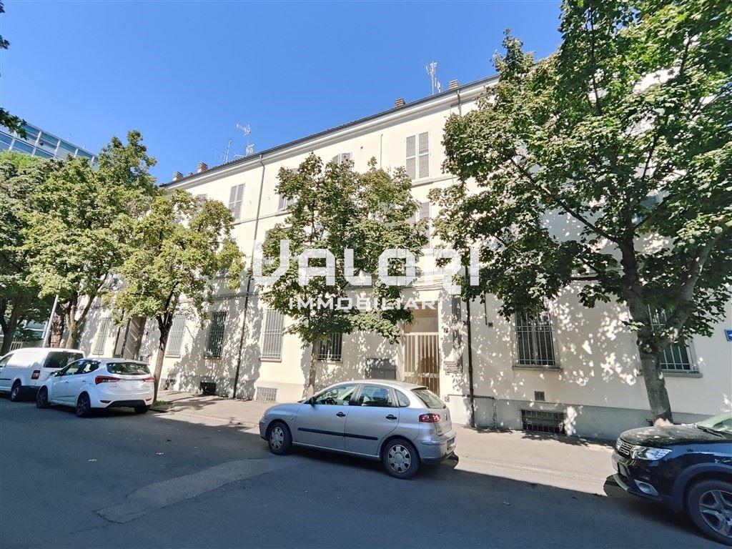 APPARTAMENTO RIMODERNATO CON GARAGE