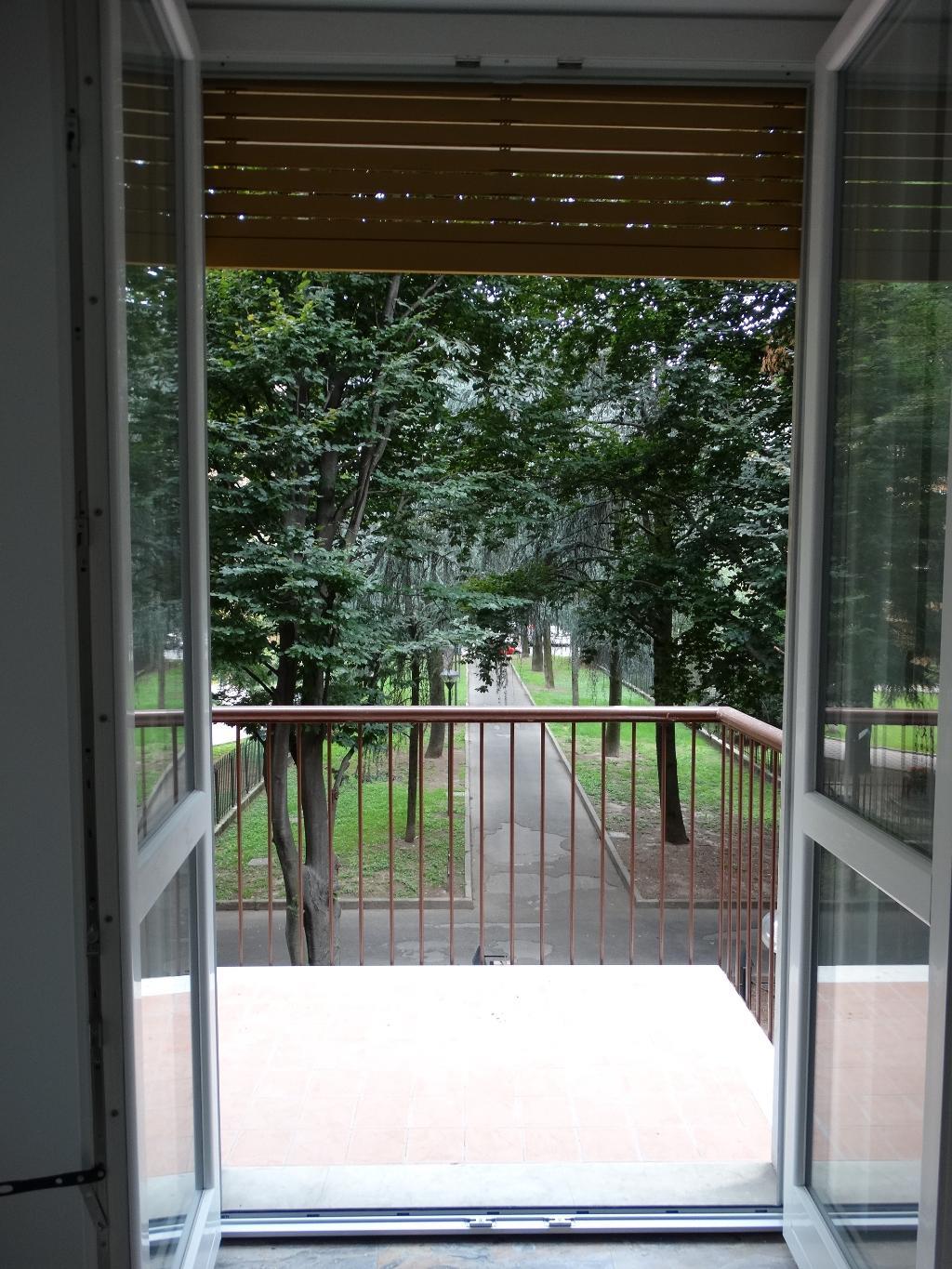 Monolocale parzialmente arredato Viale Ripamonti Milano