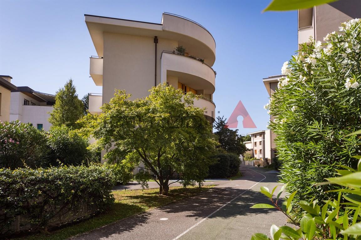 Brugherio Centro. Stupendo 3 locali di 117mq con giardino privato