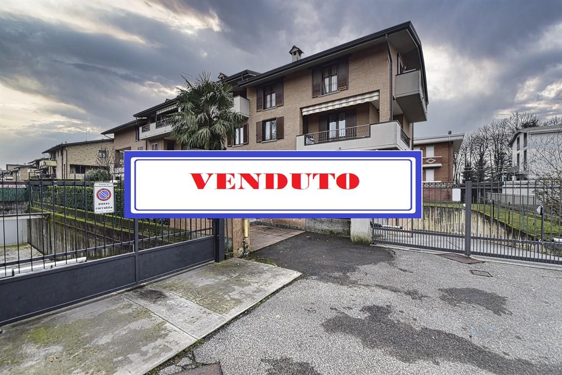 BILOCALE CON BOX A CARONNO PERTUSELLA