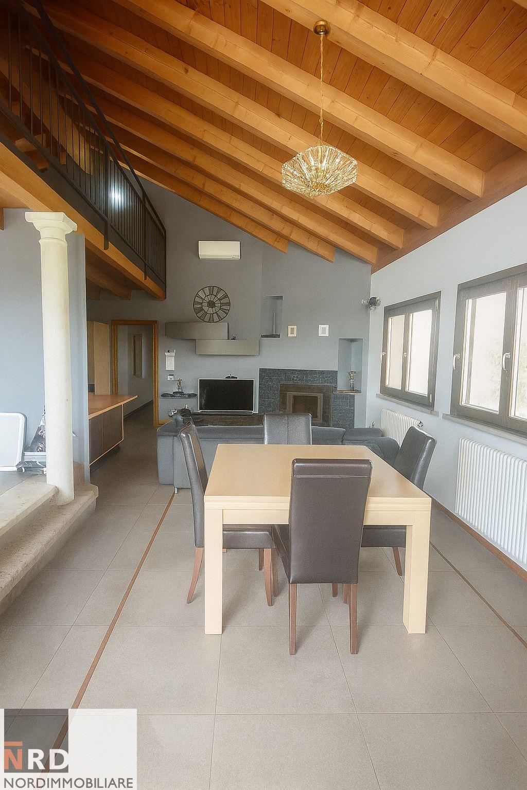 Splendida Villa Singola con Piscina