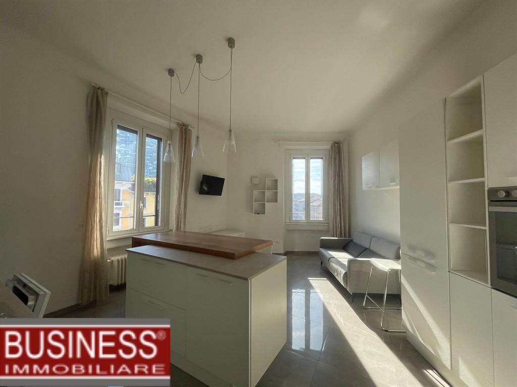 MILANO, MM ISOLA - MODERNO BILOCALE ARREDATO E RISTRUTTURATO