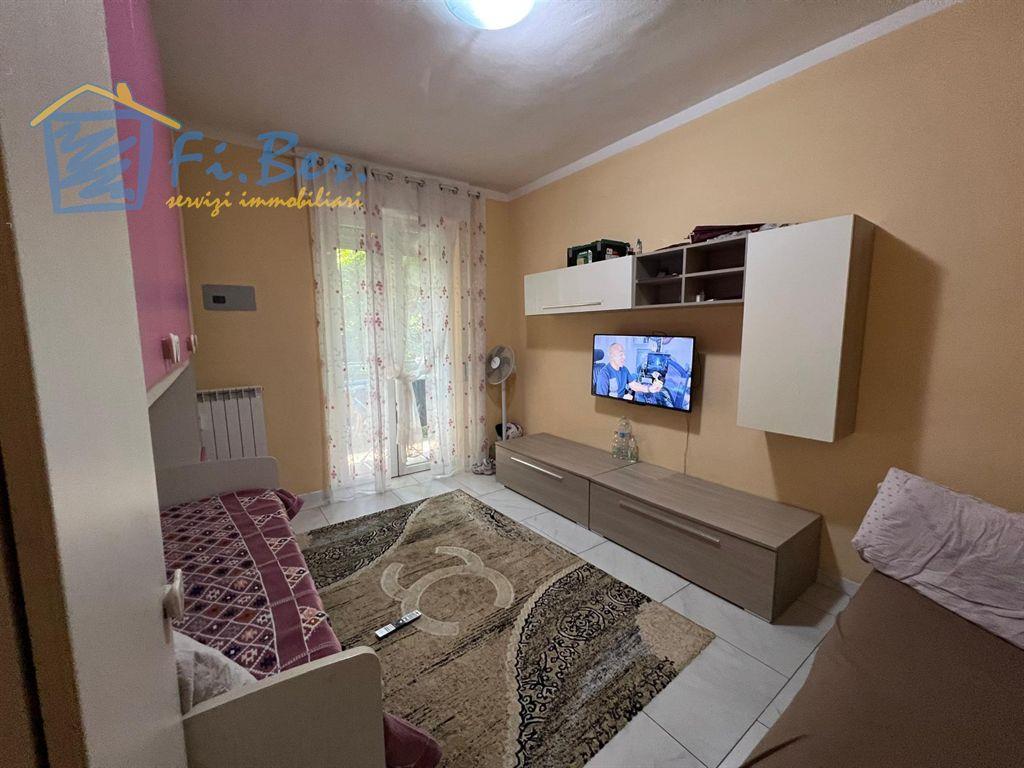 Pioltello - Via Cilea n. 8 : 2 LOCALI