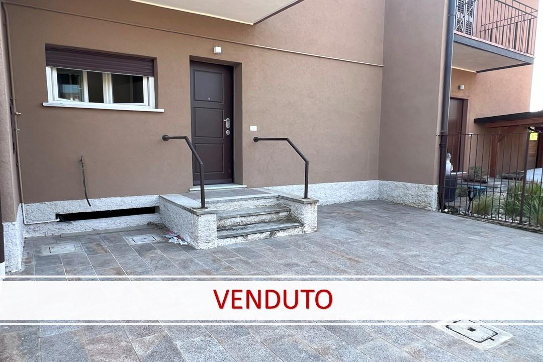VILLINO SEMINDIPENDENTE CON AREA ESTERNA DI PROPRIETA’