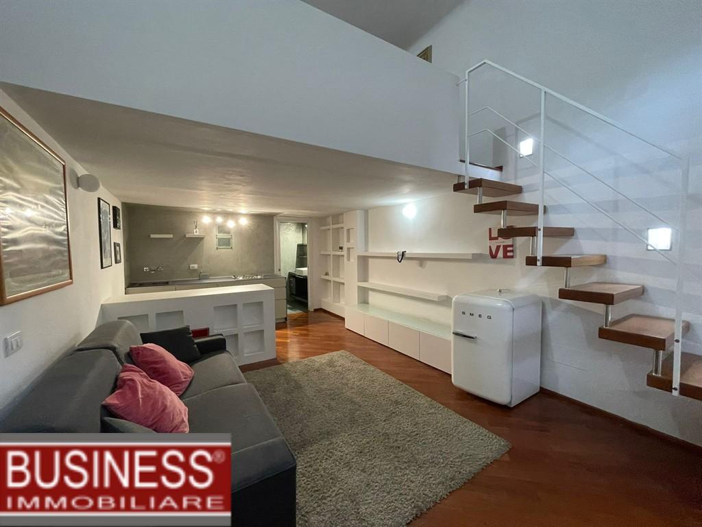 MILANO, TRIBUNALE/ V GIORNATE - BILOCALE CON DOPPI SERVIZI