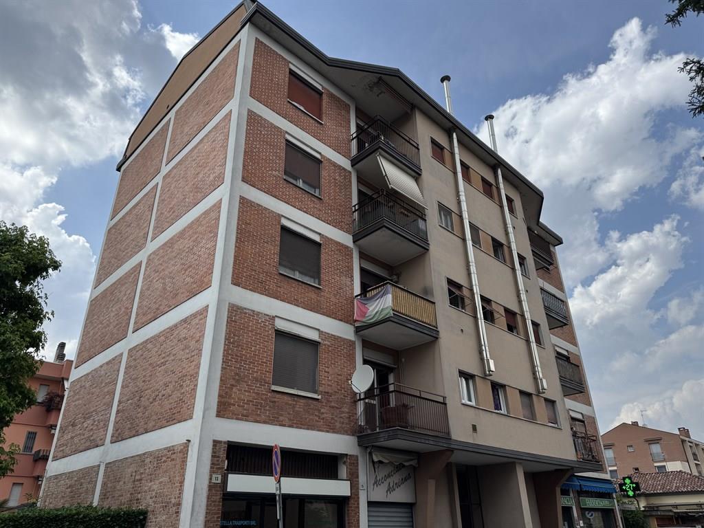SENAGO – VIA TORINO 10 – AMPIO 3 LOCALI RISTRUTTURATO NEL CUORE DEL PAESE