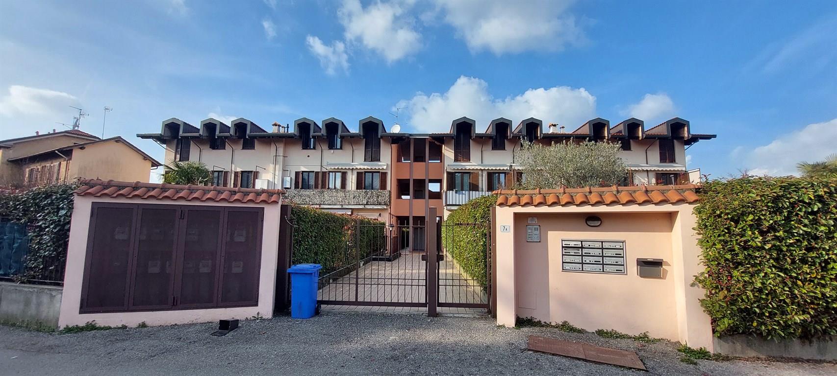 BESANA BRIANZA - grazioso monolocale in affitto con box