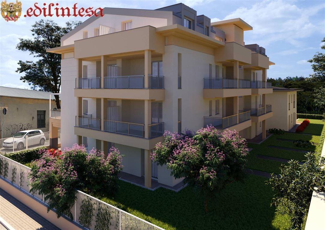 Trilocale con terrazzino o ampio bilocale