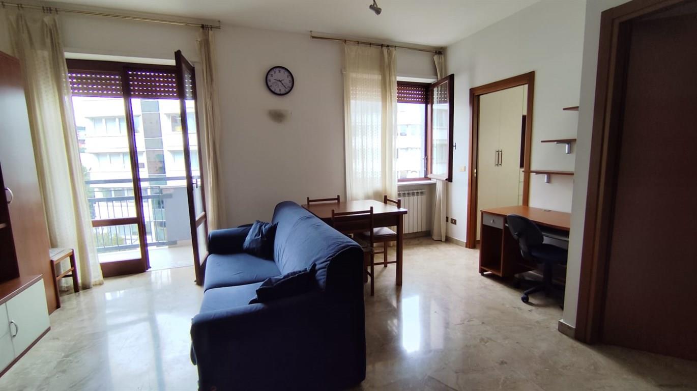 AFFITTASI 2LOCALI Via Zuccoli, 26/Melchiorre Gioia
