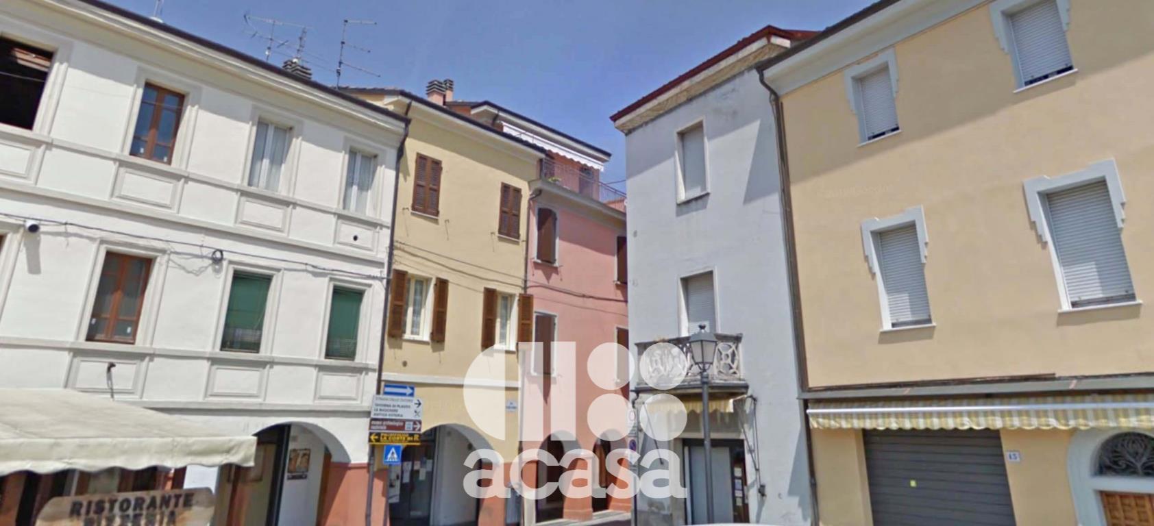 NEGOZIO IN CENTRO