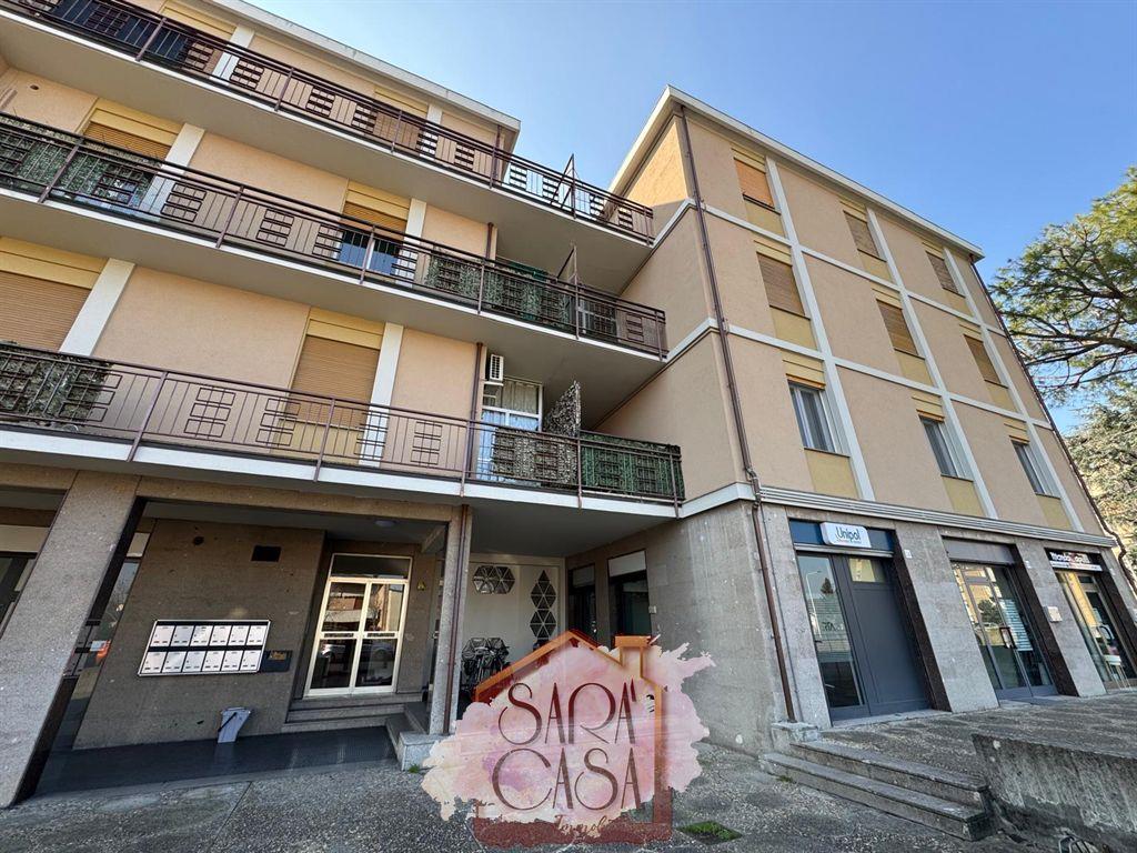 Appartamento con 2 letto, terrazzo e garage