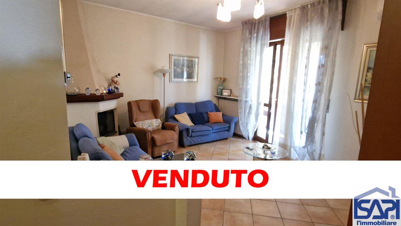 Ultimo piano con giardino privato e box