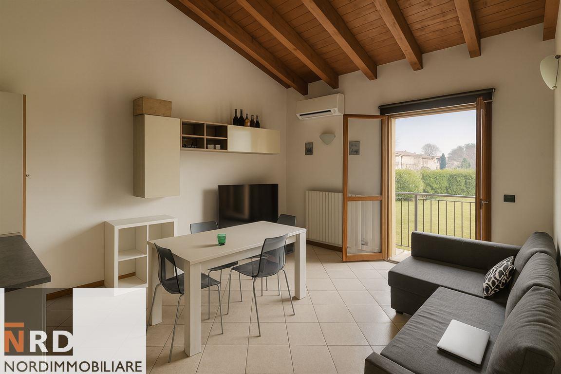 Grazioso BILOCALE ARREDATO con Garage