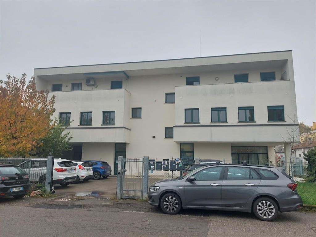 Ufficio adiacente stazione Borgo Panigale