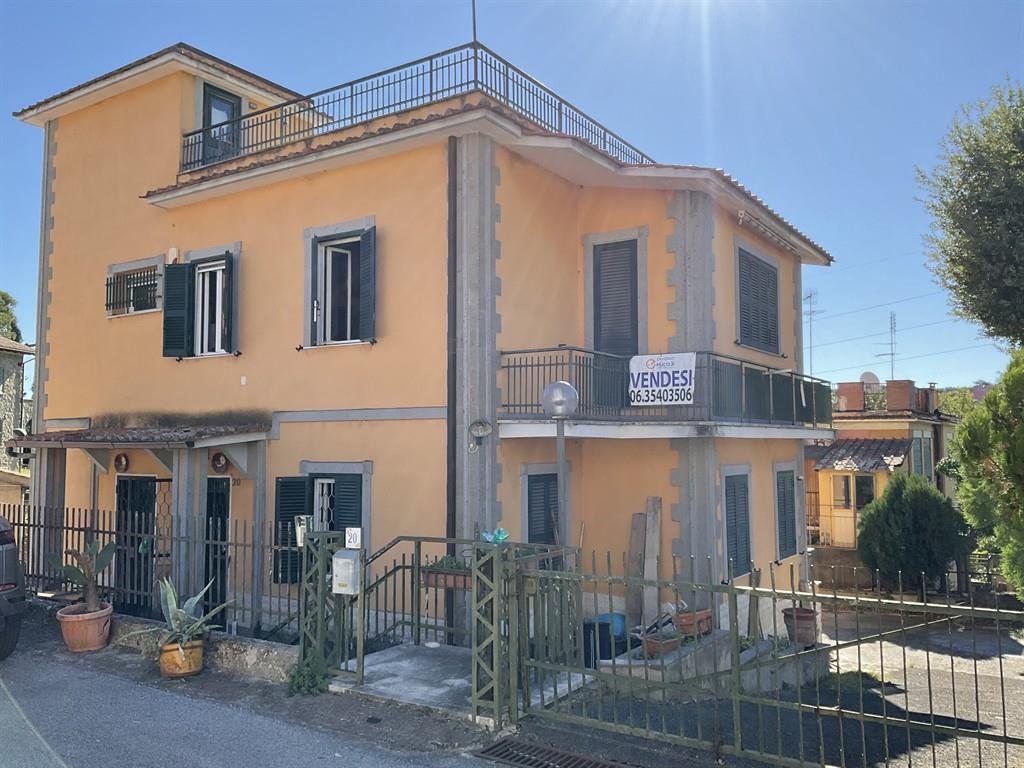 Cassia La Giustiniana intero stabile