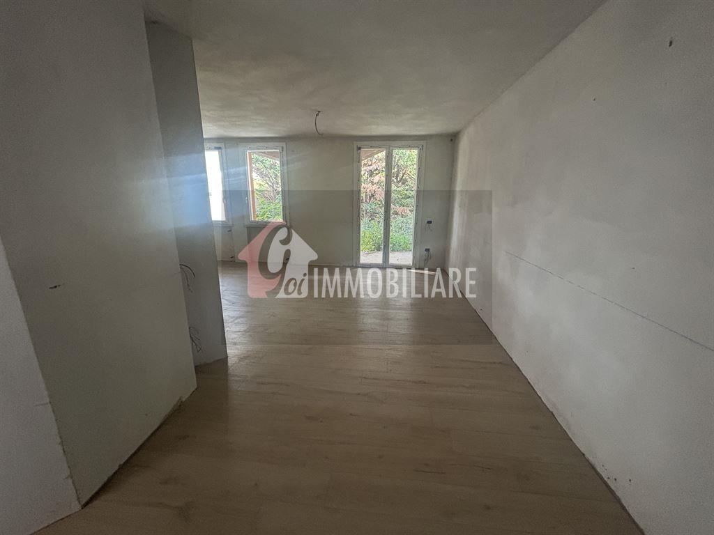 Villa a schiera centrale di nuova costruzione