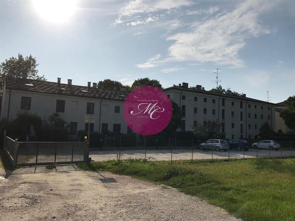 SAN BARTOLO (RA): DELIZIOSO APPARTAMENTO AD USO INVESTIMENTO CON CANTINA E DUE POSTI AUTO