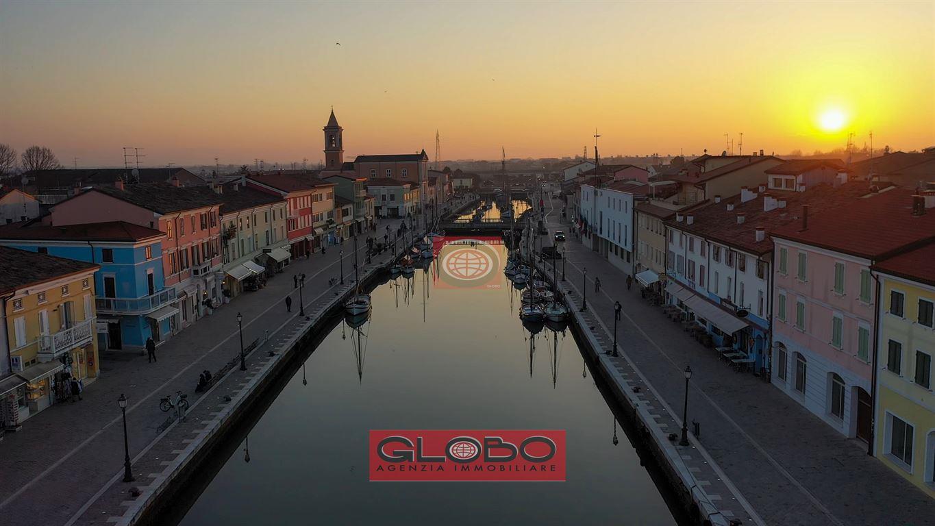 CESENATICO ( Levante ) = villa storica in posizione splendida con possibilità di realizzo di MONO-BI-TRI-QUADRI FAMILIARE