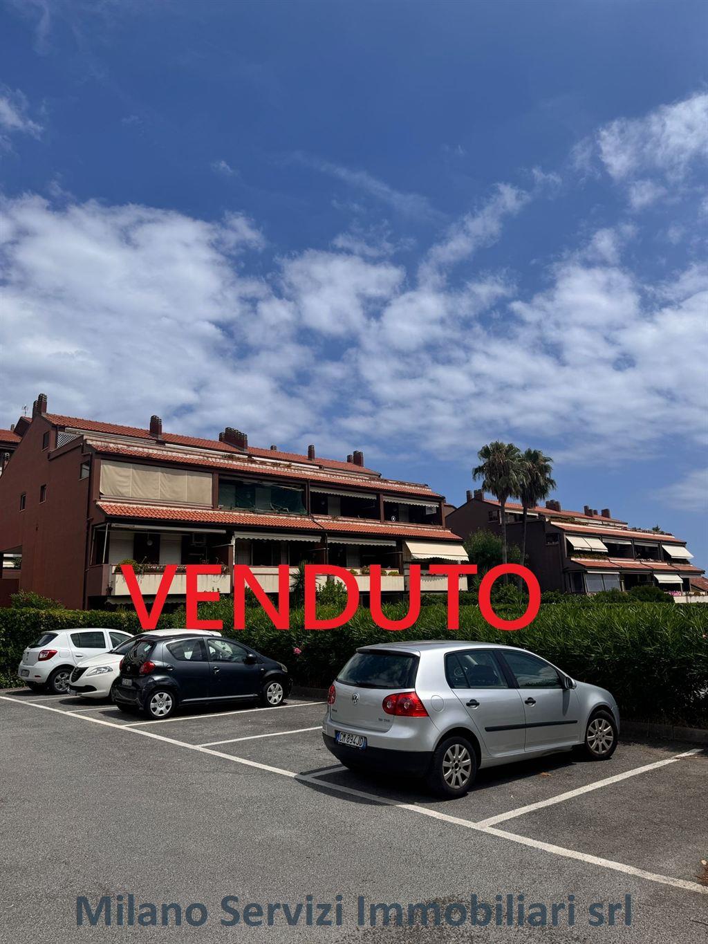 trilocale vista mare