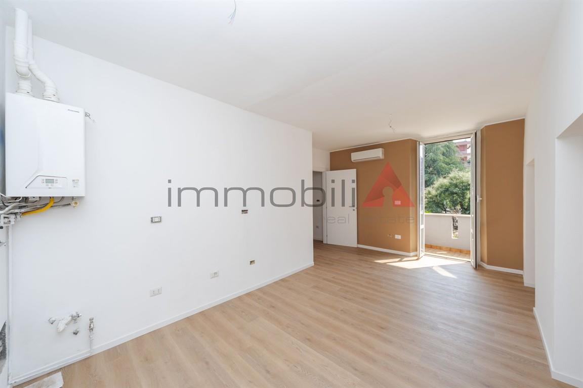 Brugherio San Damiano - 2 locali senza spese e ristrutturato Euro 159.000,00