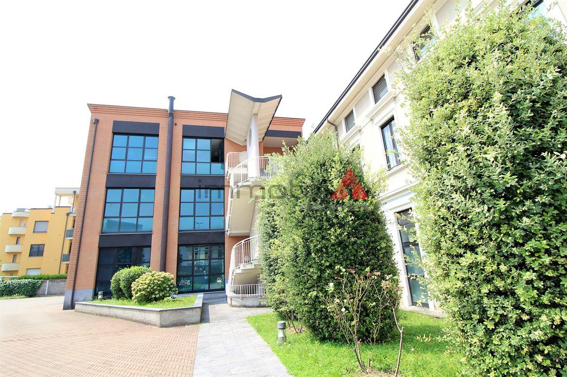 UFFICIO 40 mq. Zona Bennet