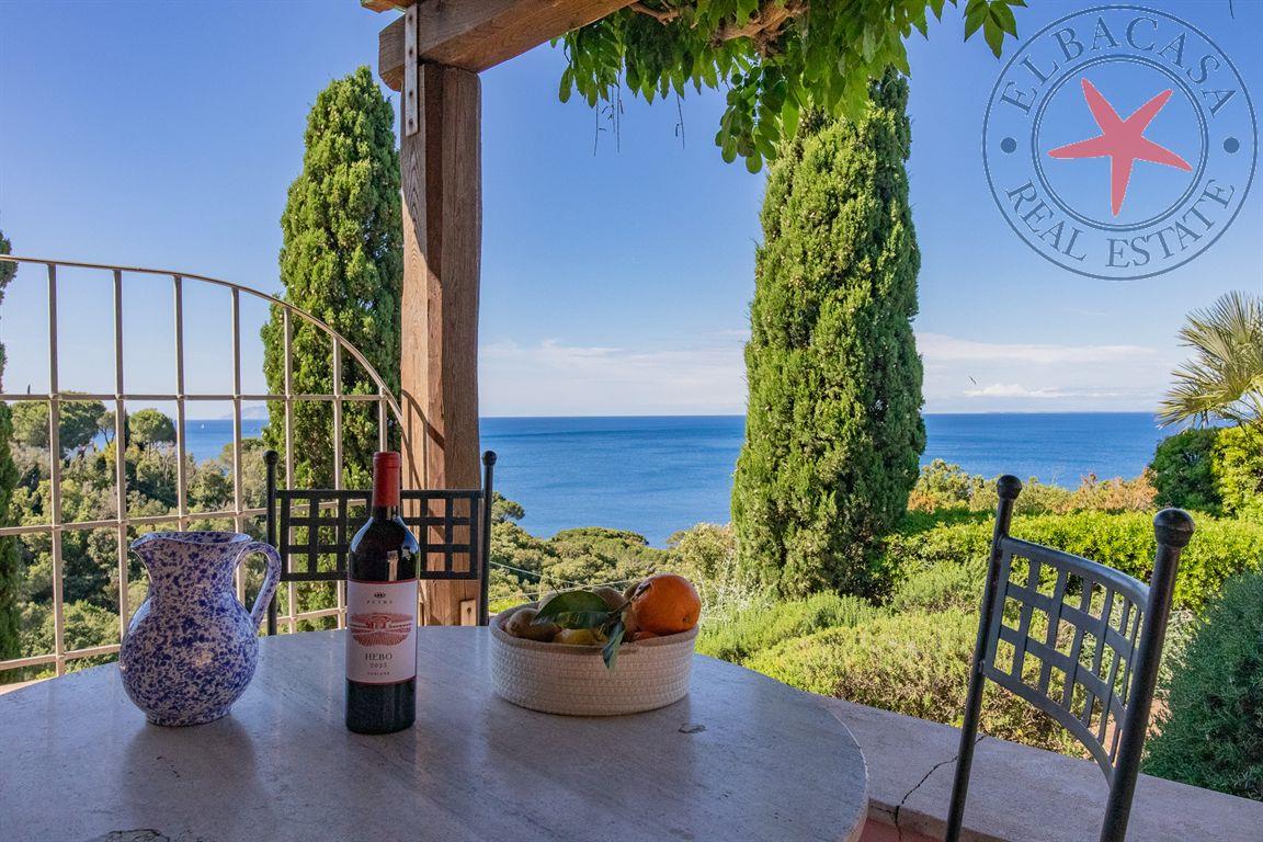 CAPOLIVERI - ELBA - VILLA VISTA MARE IN PIETRA