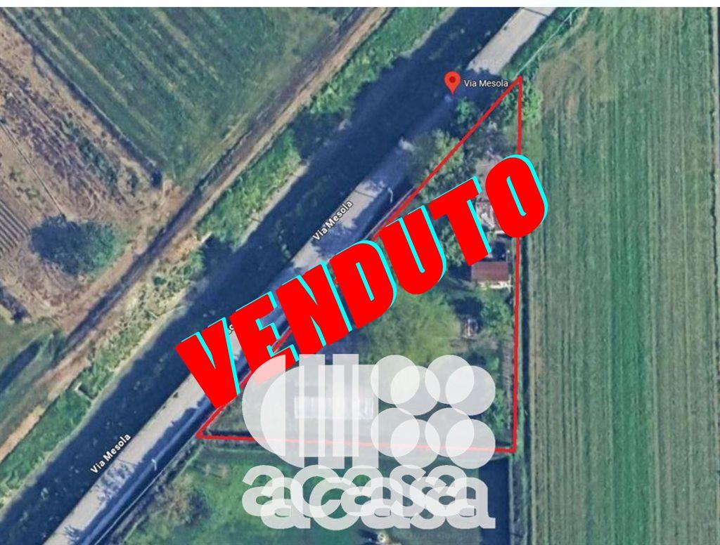 TERRENO CON DEPOSITI