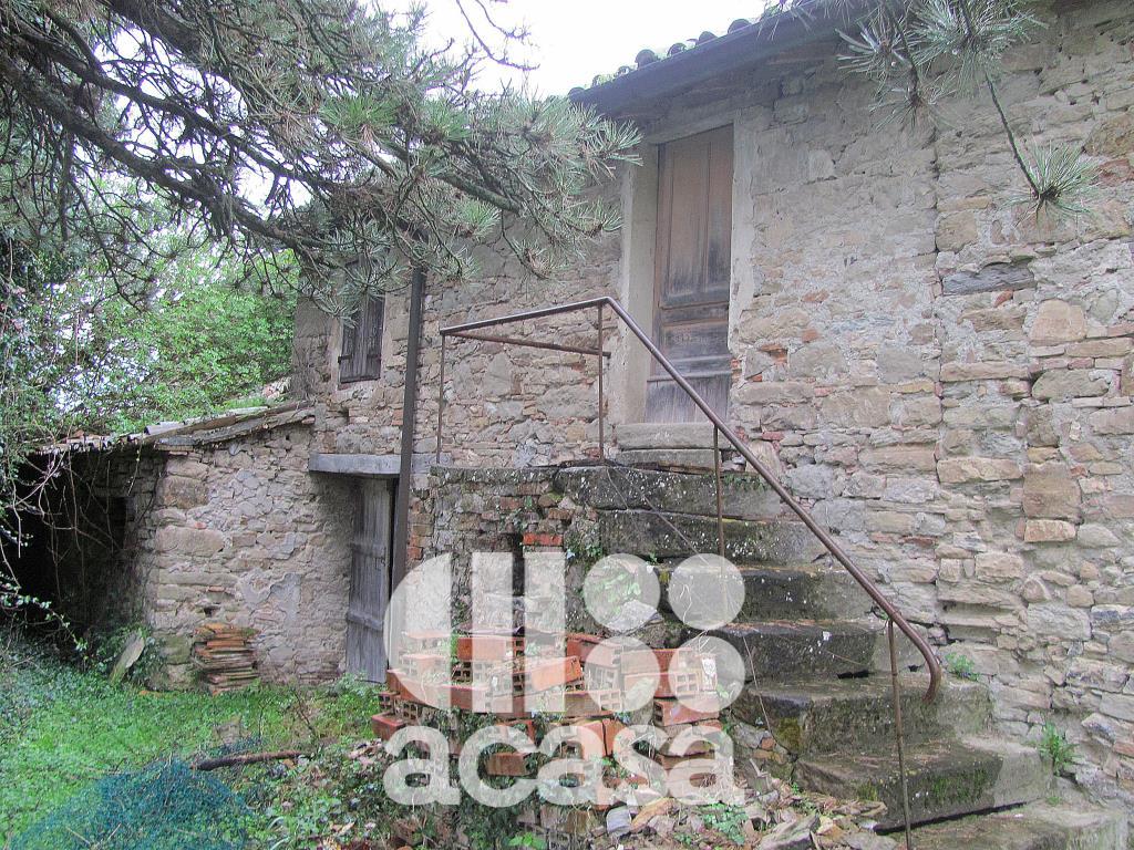CASALE DA RISTRUTTURARE