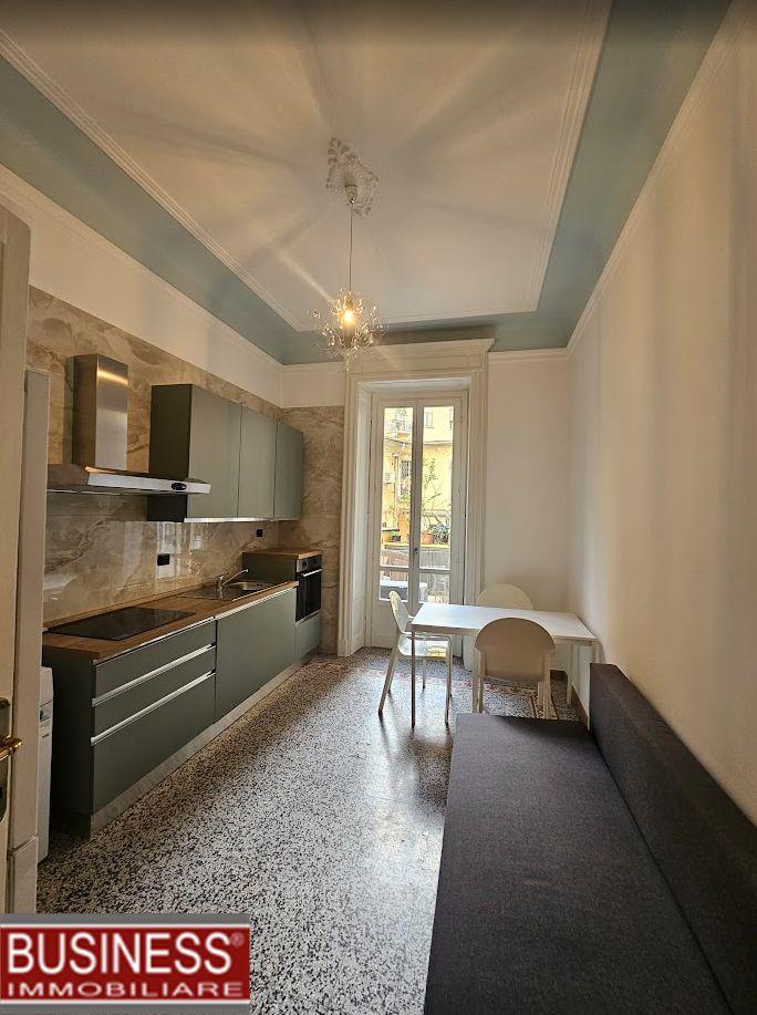 MILANO, LORETO - BILOCALE ARREDATO CON BALCONE