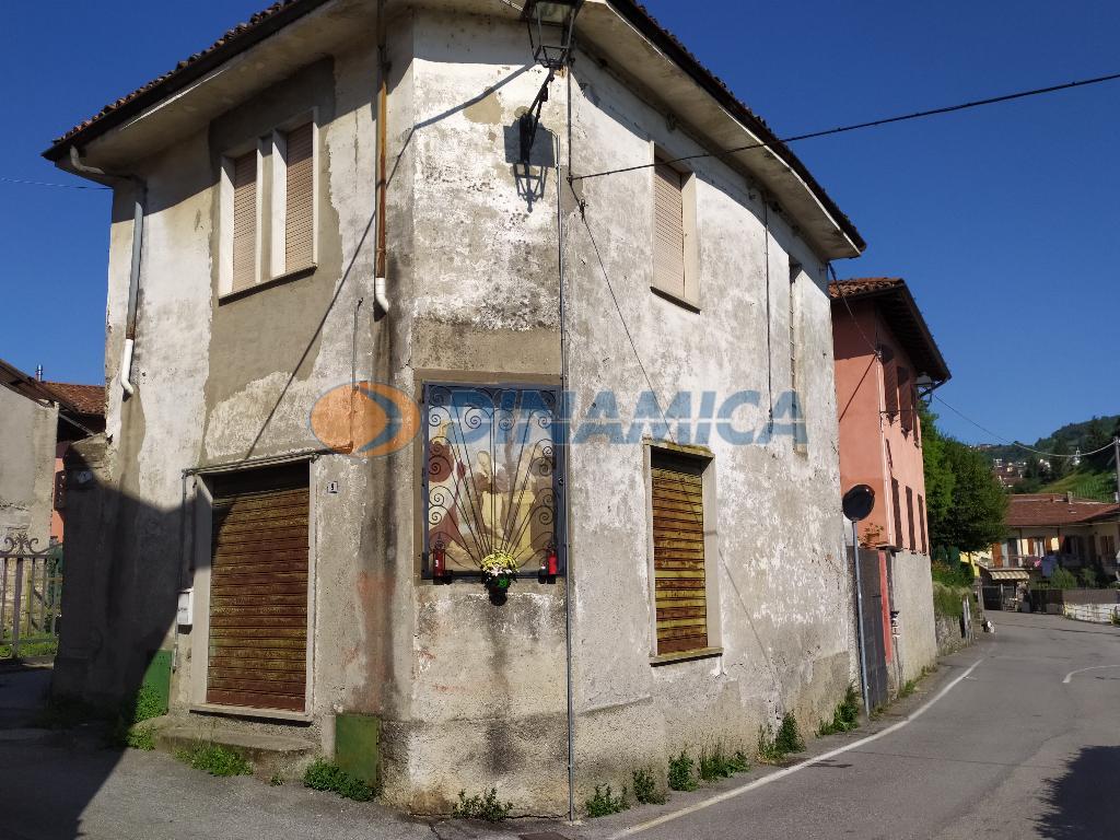 CASA INDIPENDENTE A AMBIVERE (BERGAMO)