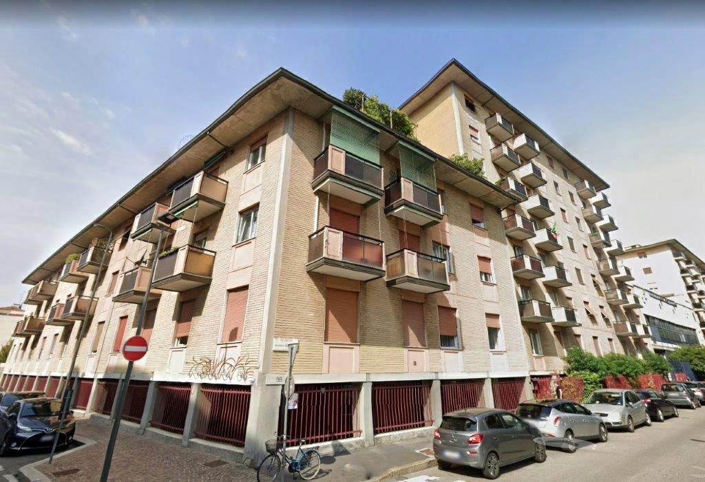 Milano - AFFITTASI  BILOCALE - BOX  MM1 Precotto