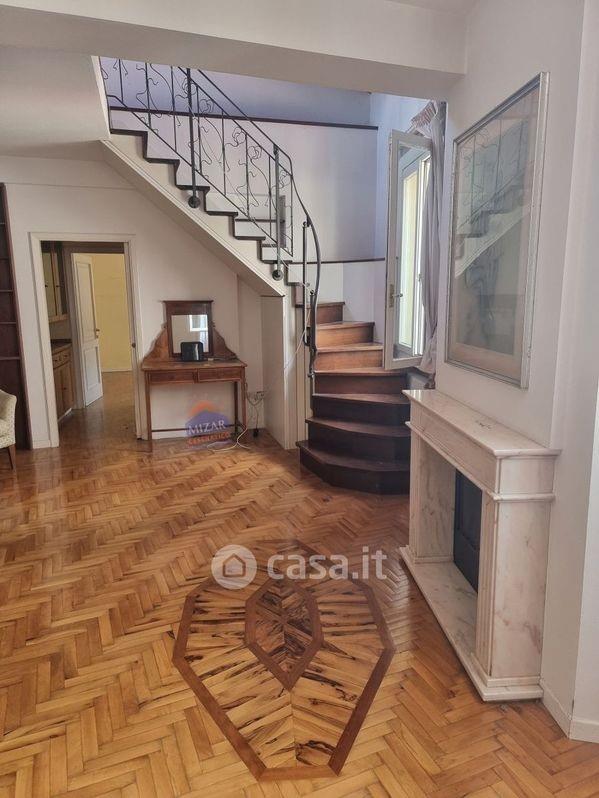 APPARTAMENTO CON SOTTOTETTO IN CENTRO STORICO