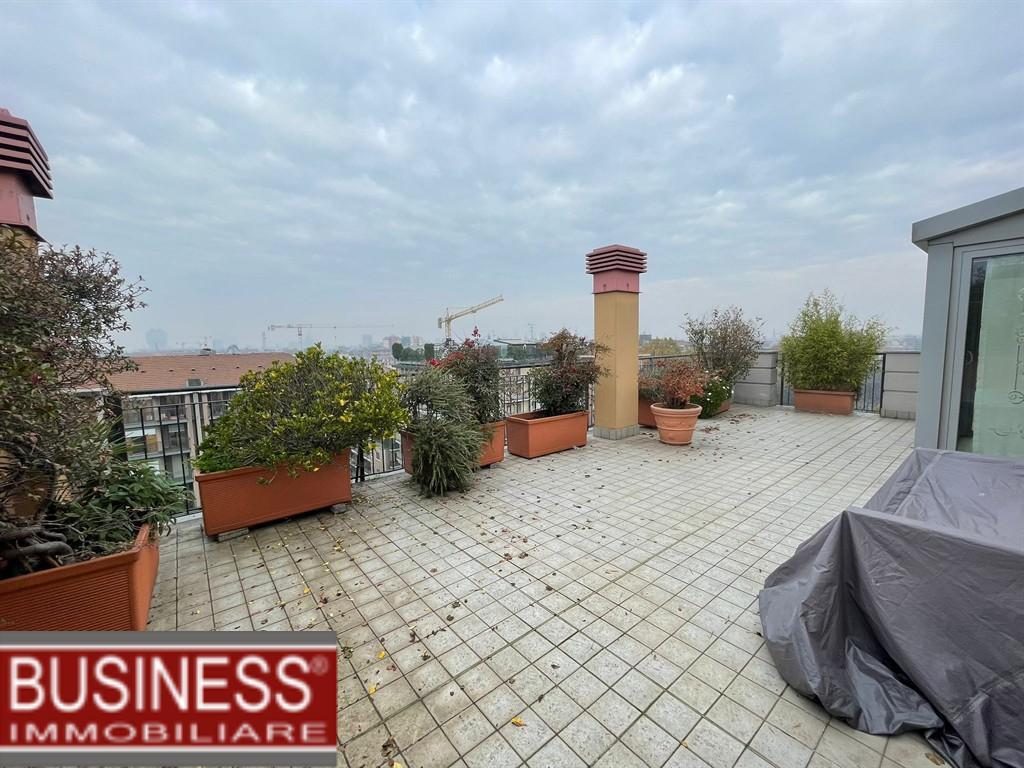 MM PORTA ROMANA/LIBIA - ATTICO E SUPER ATTICO CON TERRAZZO