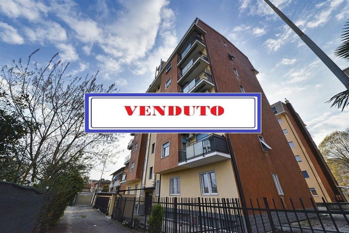 TRILOCALE A LIMBIATE CON POSTO AUTO COPERTO DI PROPRIETA'