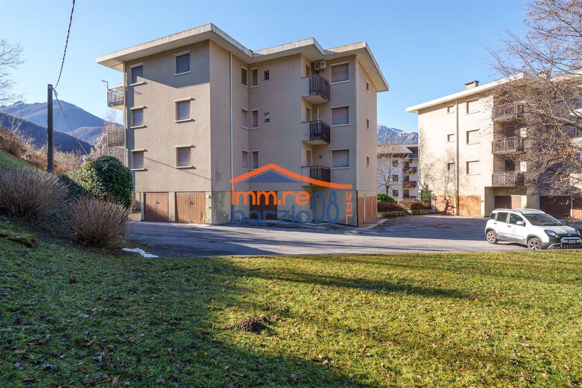 BILOCALE CON BALCONE E BOX.