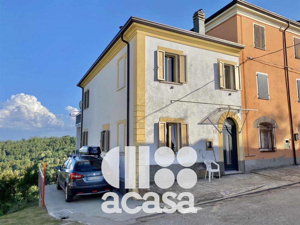 ABITAZIONE SEMI INDIPENDENTE IN BORGO