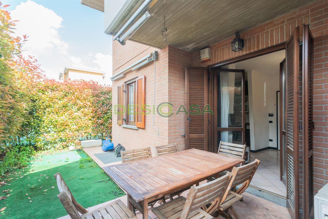 Trilocale con giardino, cantina e box