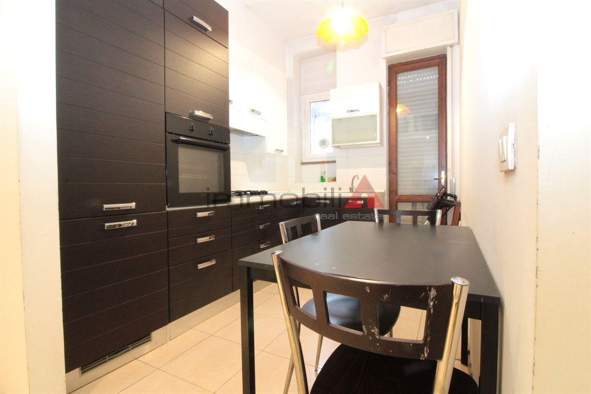 Milano - 2 locali con balcone - 200mt MMTurro