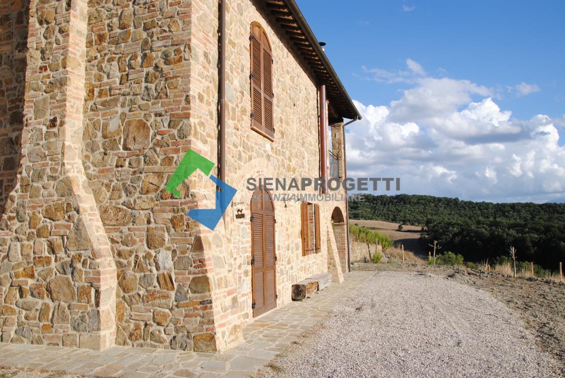 Splendidi casali a Montalcino con vista sulla Val d'Orcia.