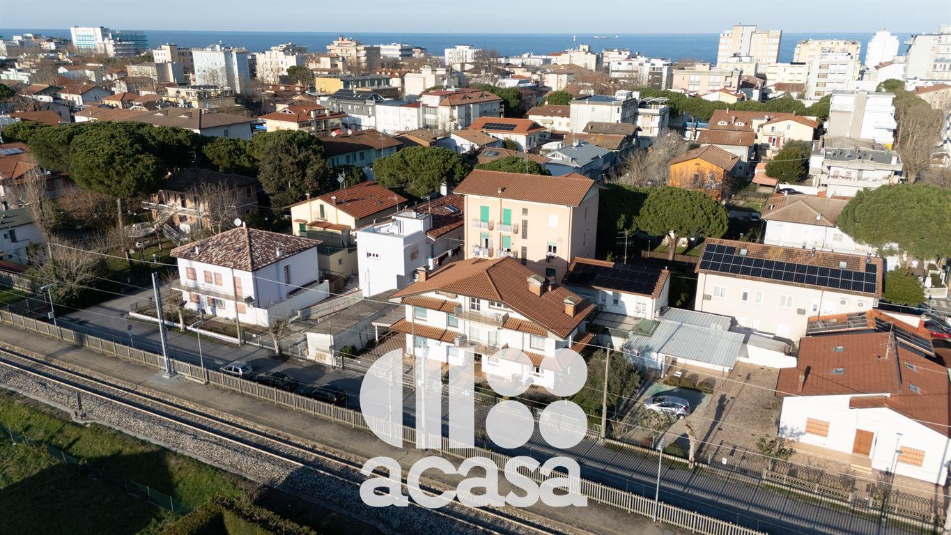 CASA INDIPENDENTE VICINISSIMA AL CENTRO
