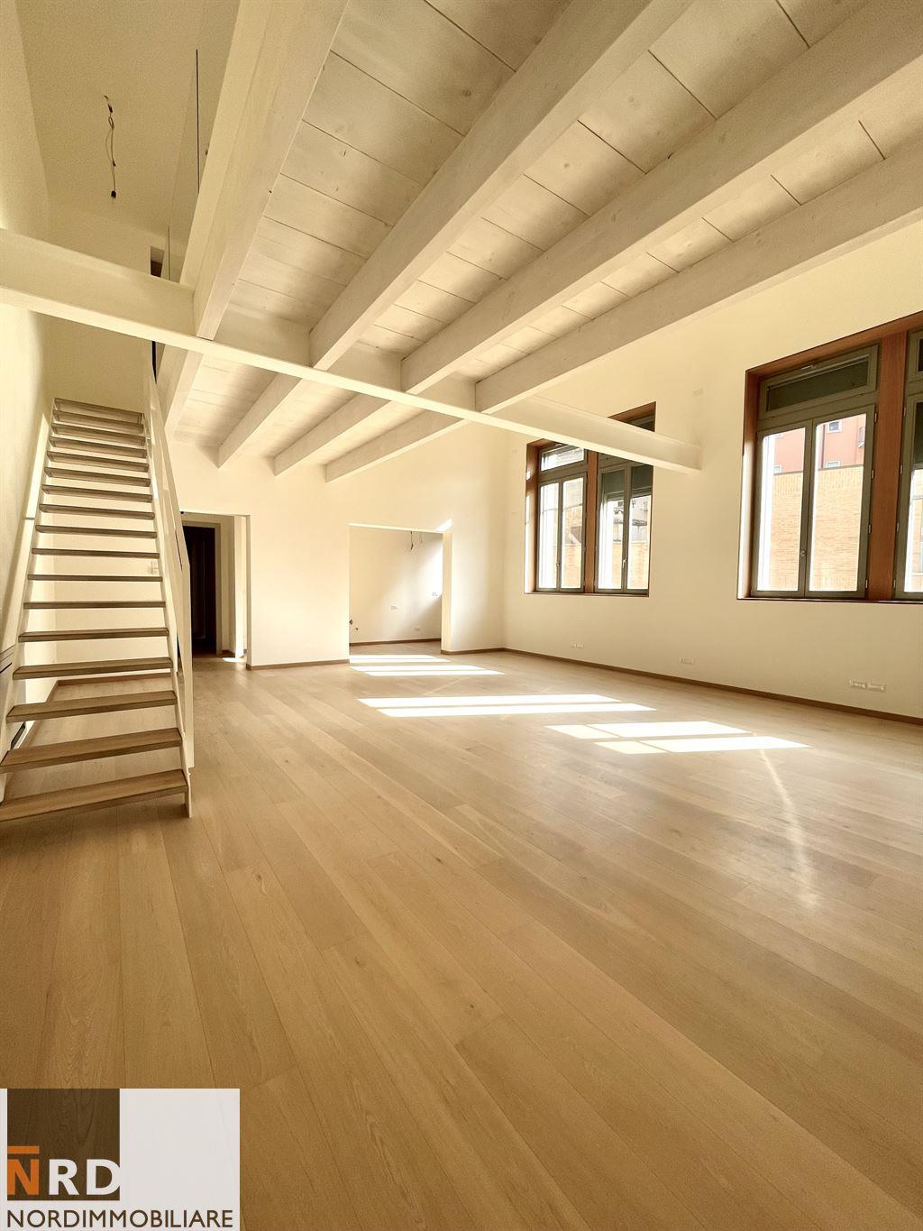 Splendido Quadrilocale in Contesto Esclusivo