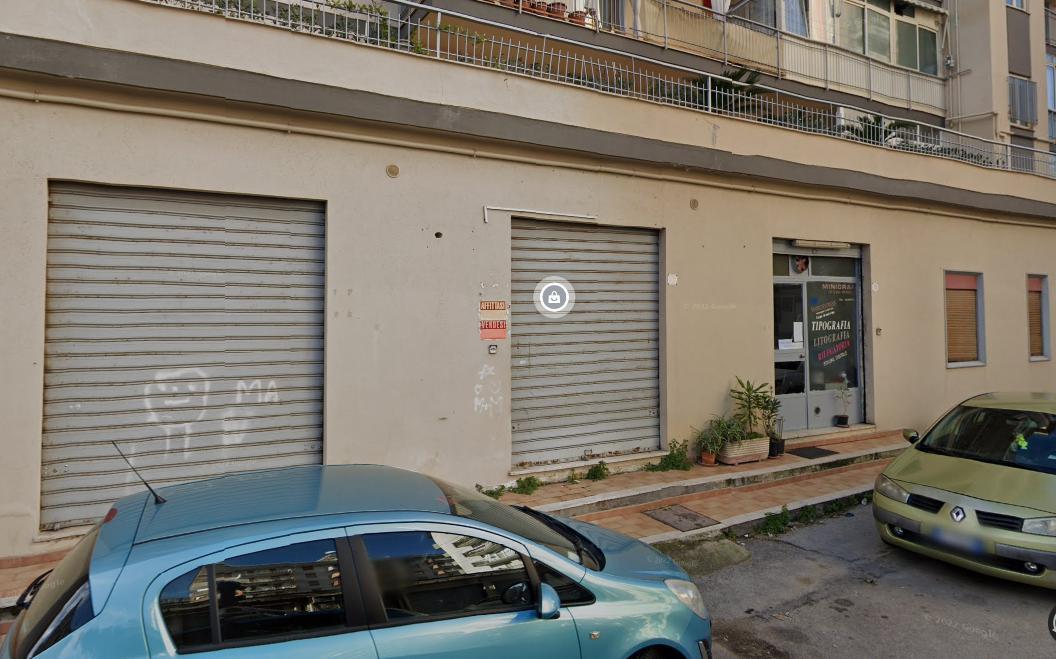 Uditore (Zona) , negozio 30 mq. ottimo anche per BOX