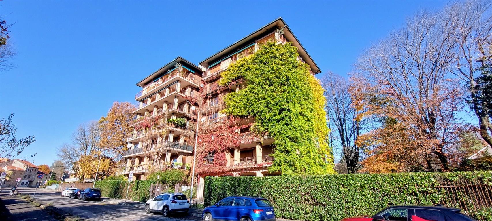 Monza Cazzaniga - splendido attico con terrazzo