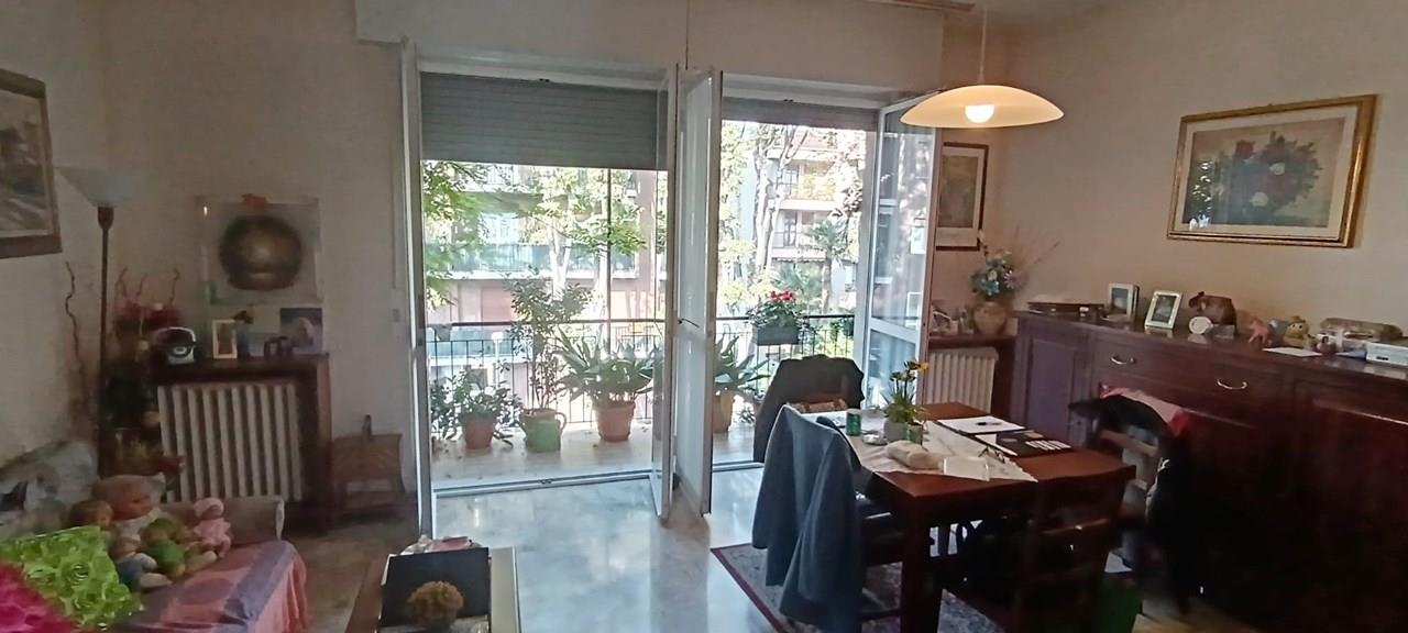 TRE LOCALI CON CUCINA ABITABILE