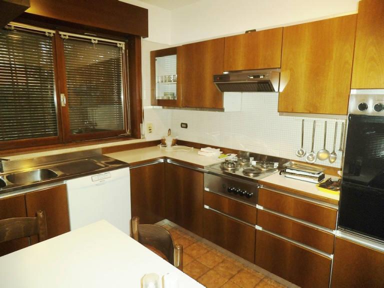 Ampia Villa Singola di 400 mq (Attualmente divisa in 2 unità Abitative)