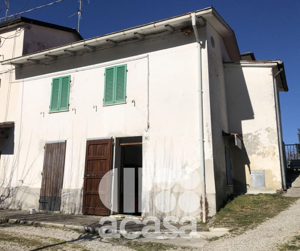 CASETTA DA RISTRUTTURARE MONTE COMERO - POSSIBILITA' DI ACCEDERE AL SUPERBONUS 110%